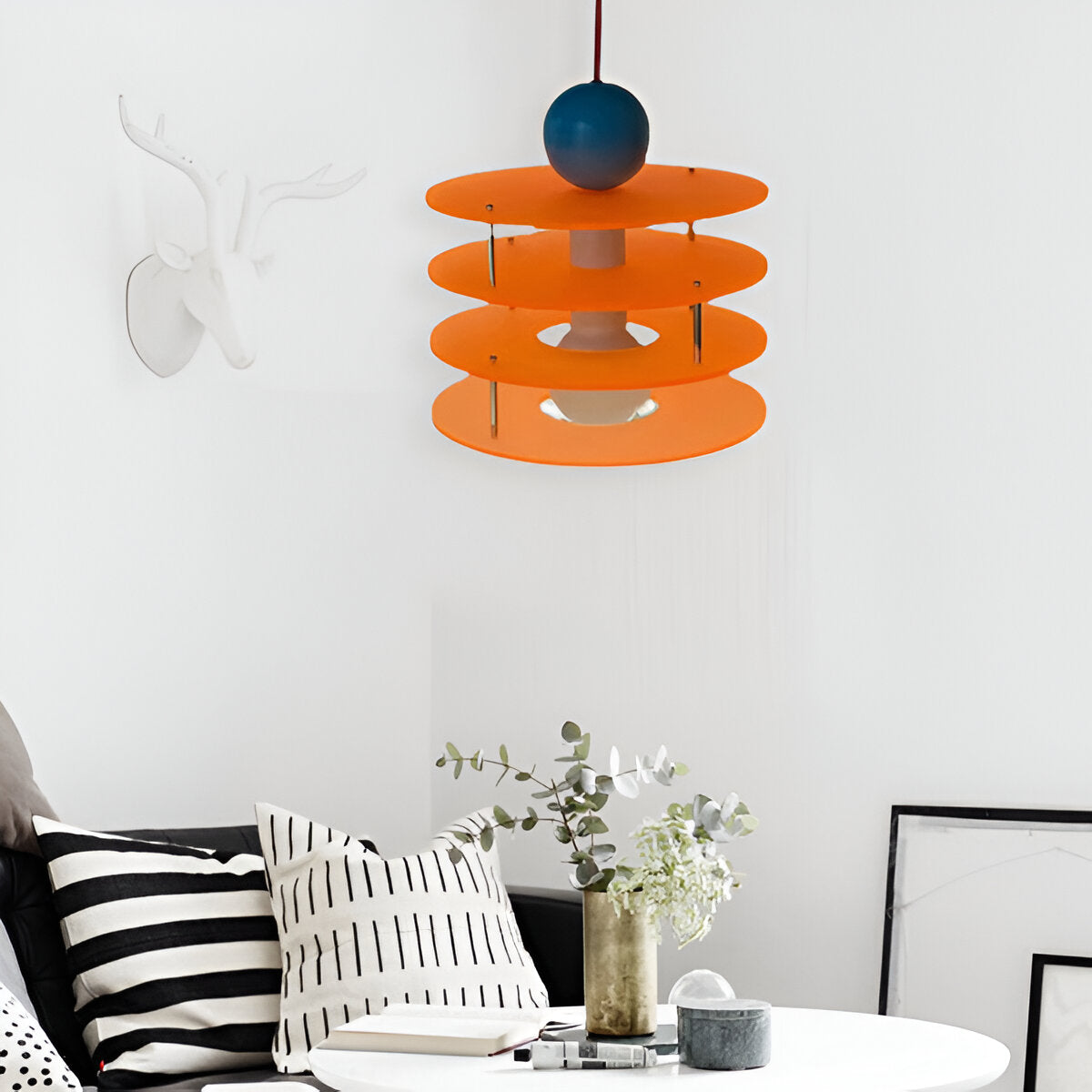 Nordic Round Acrylic Arwen Pendant Light