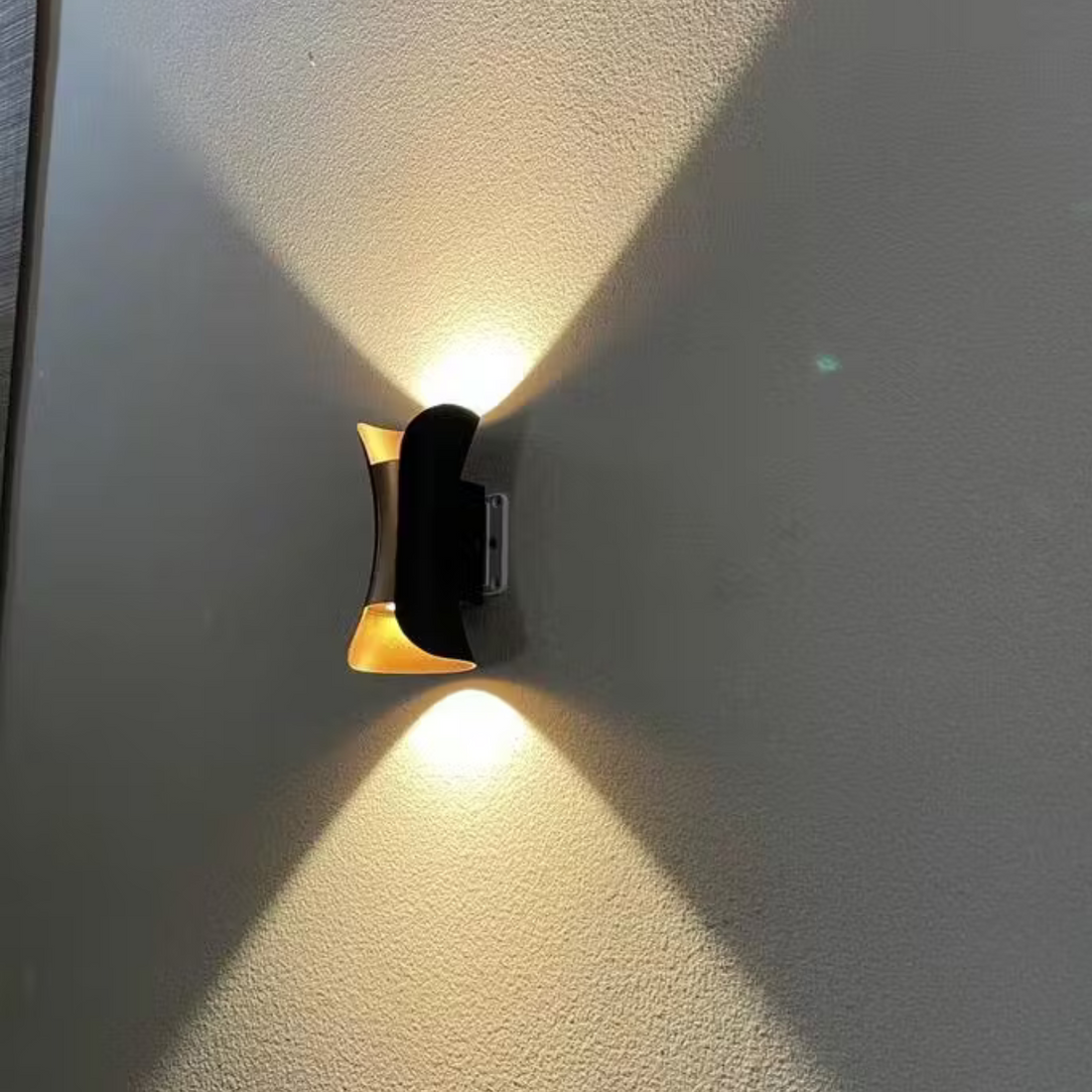 Aluminum Outdoor Night Glow IP65 Water Proof Wall Light