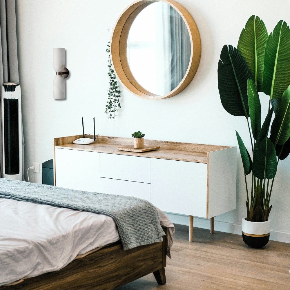 Monty Linea Alabaster Minimalist Wall Lamp