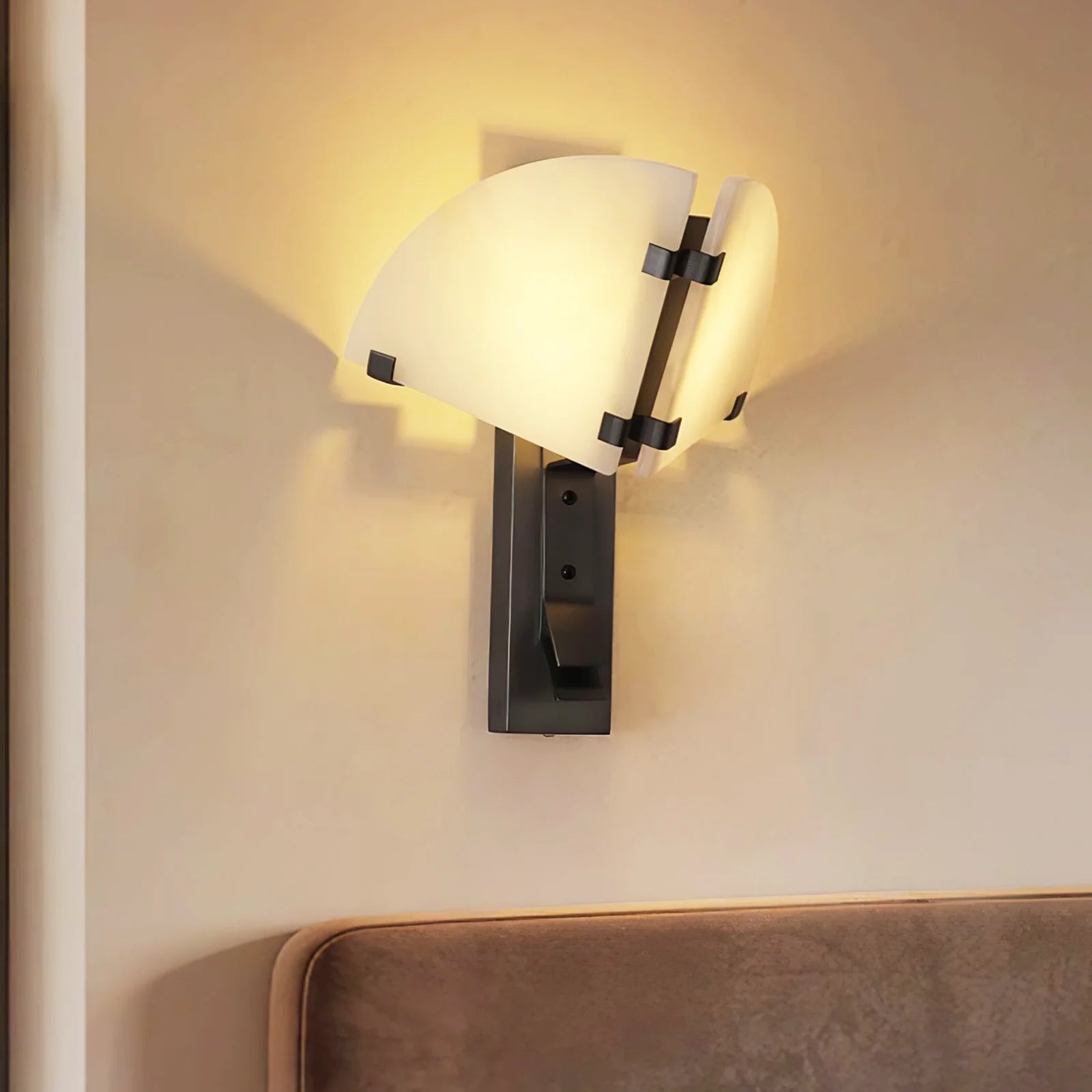 Dione Alabaster Metal Modern Wall Light