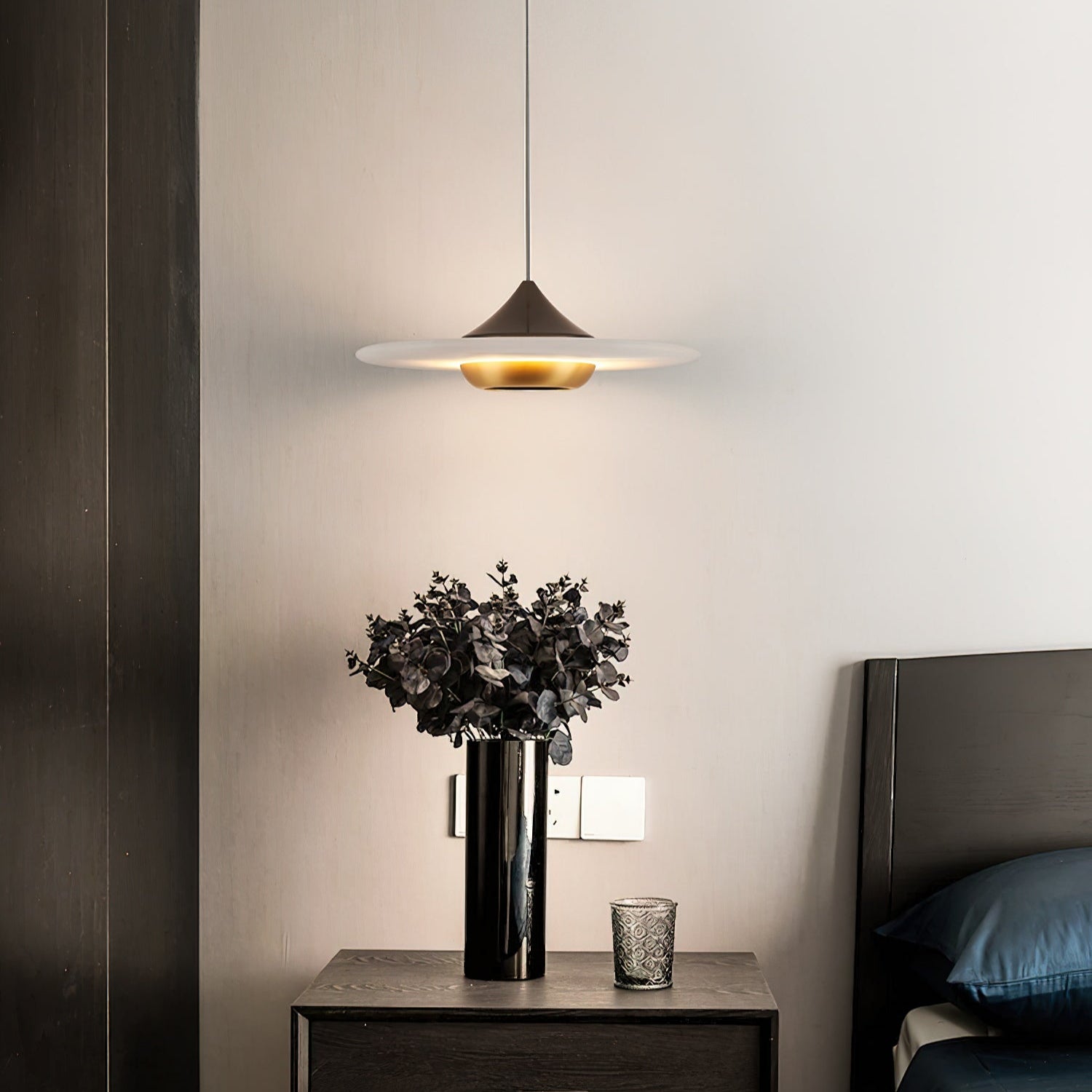 Celesto Disc Alabaster Minimalist Pendant Light