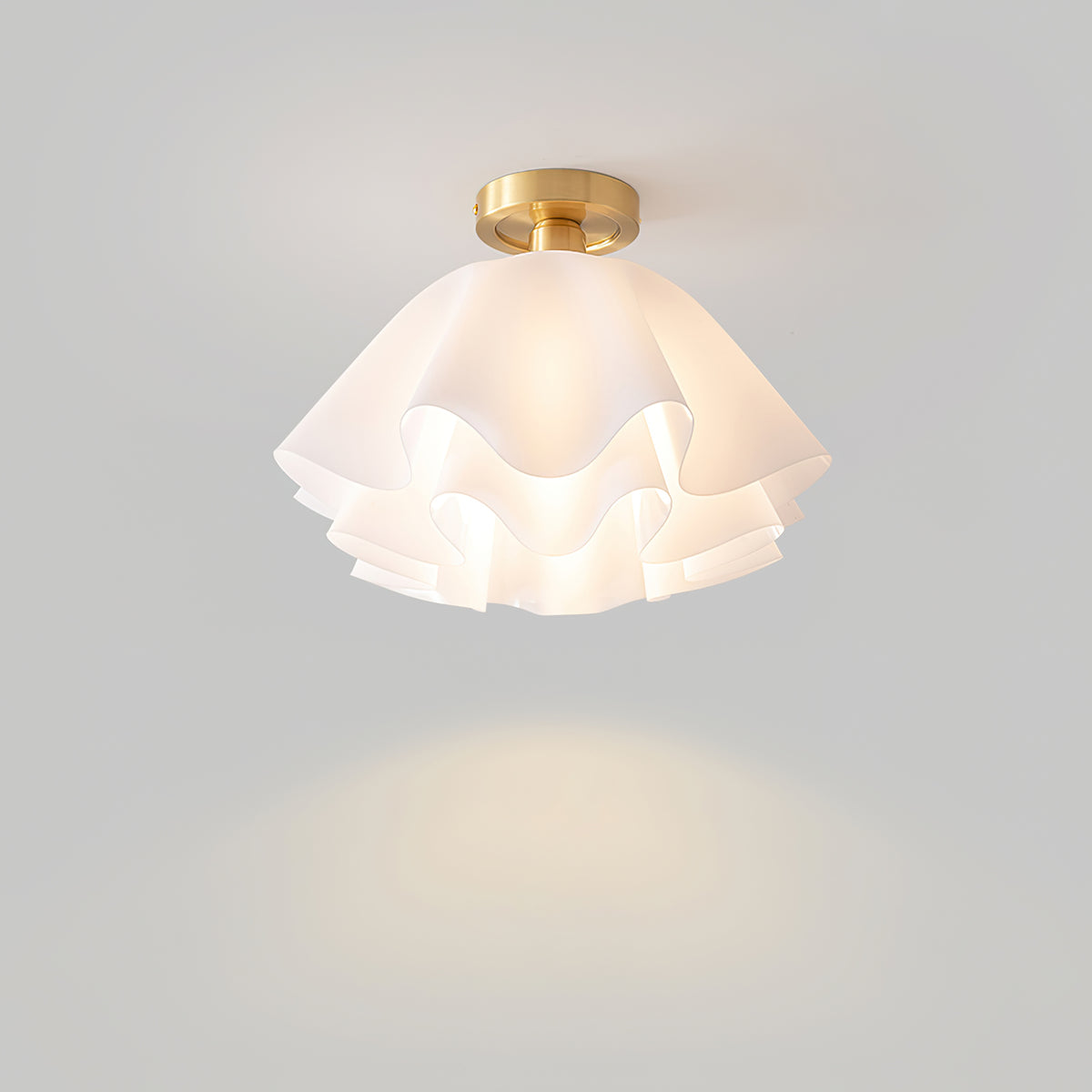 Lustra Pleated Retro Brass Acrylic Ceiling Light