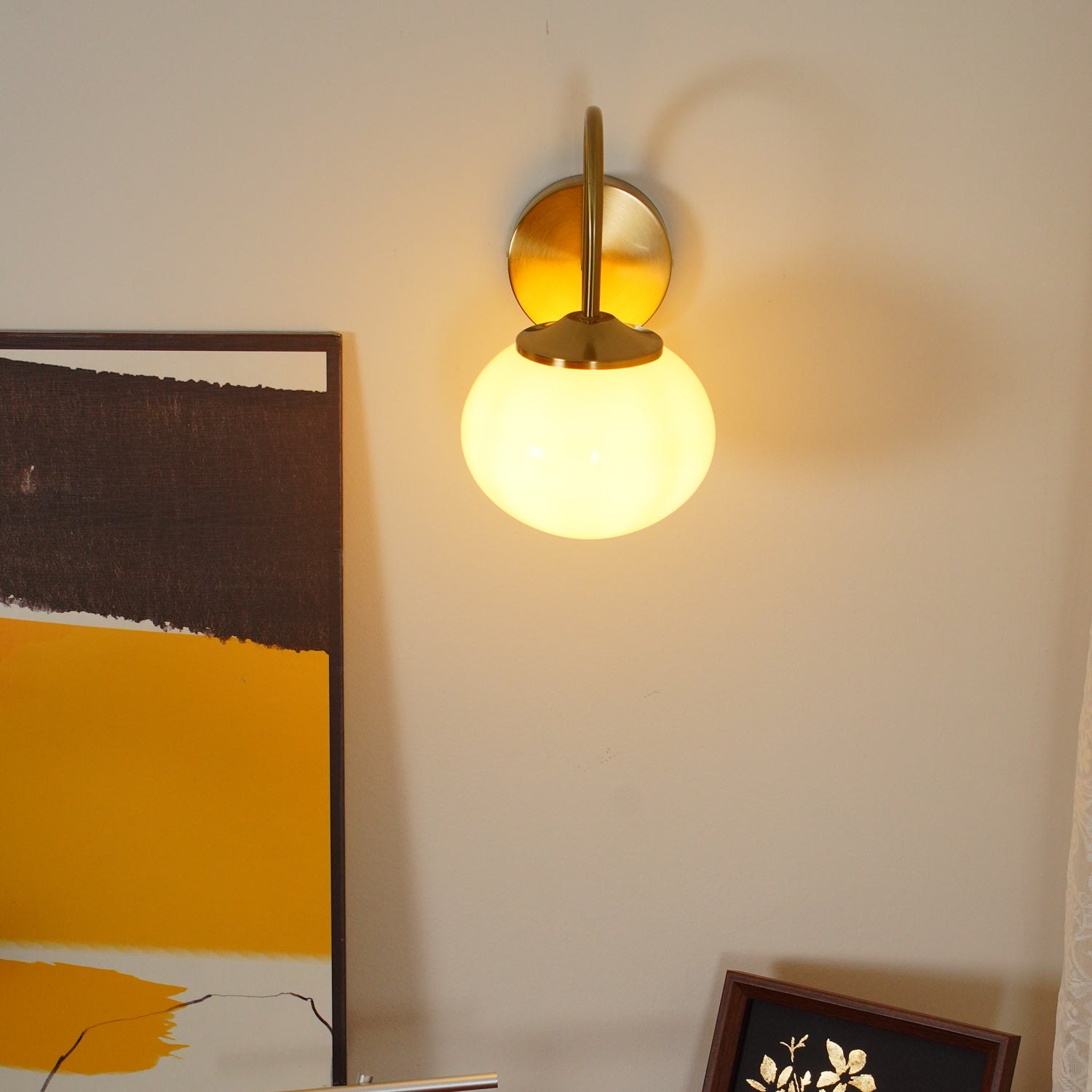 Uma Retro Glass Globe Wall Lamp