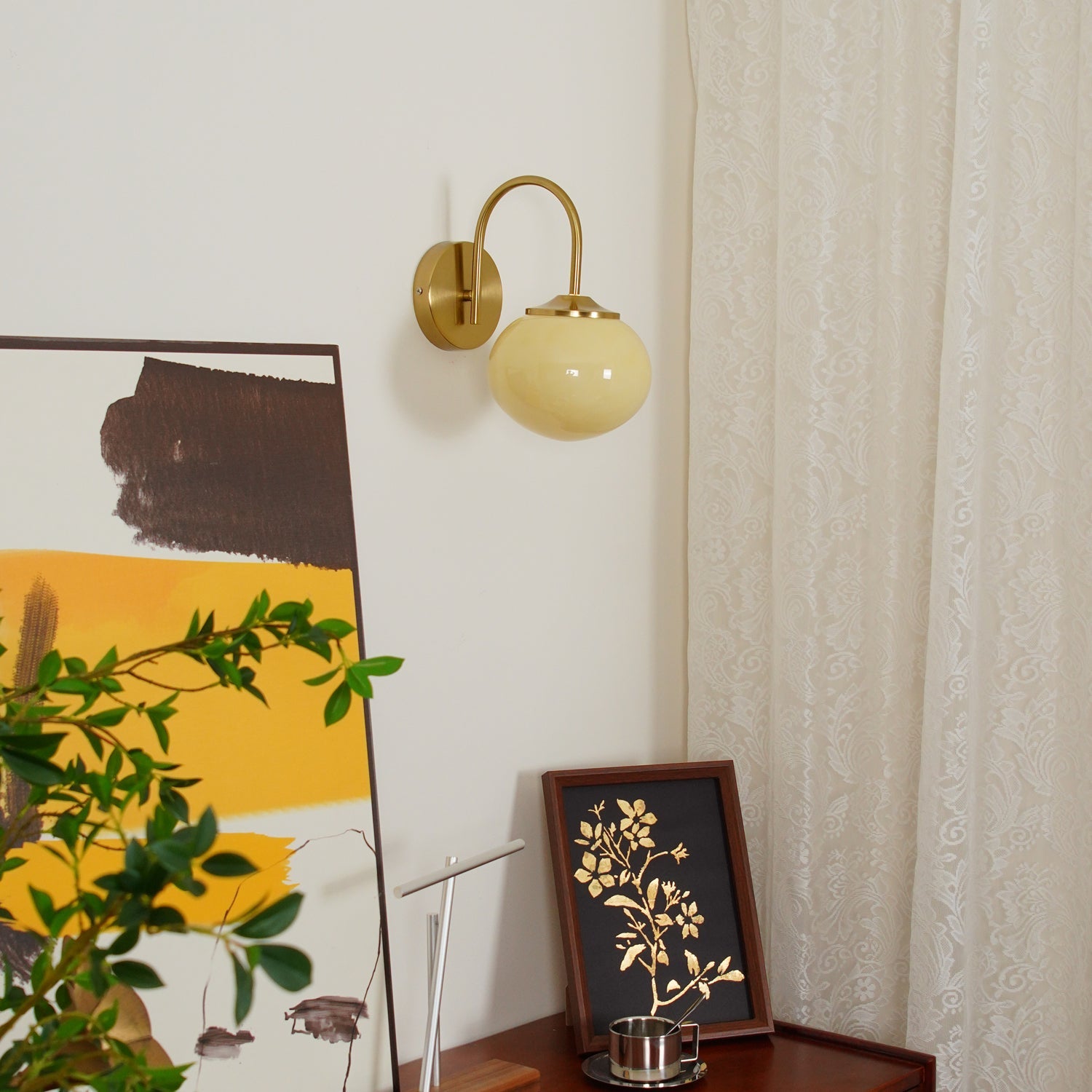 Uma Retro Glass Globe Wall Lamp