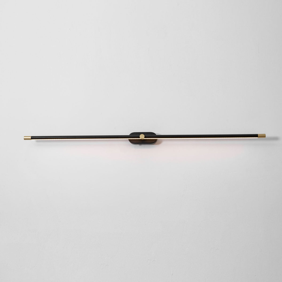 Vittoria Nordic Modern Linear Wall Light