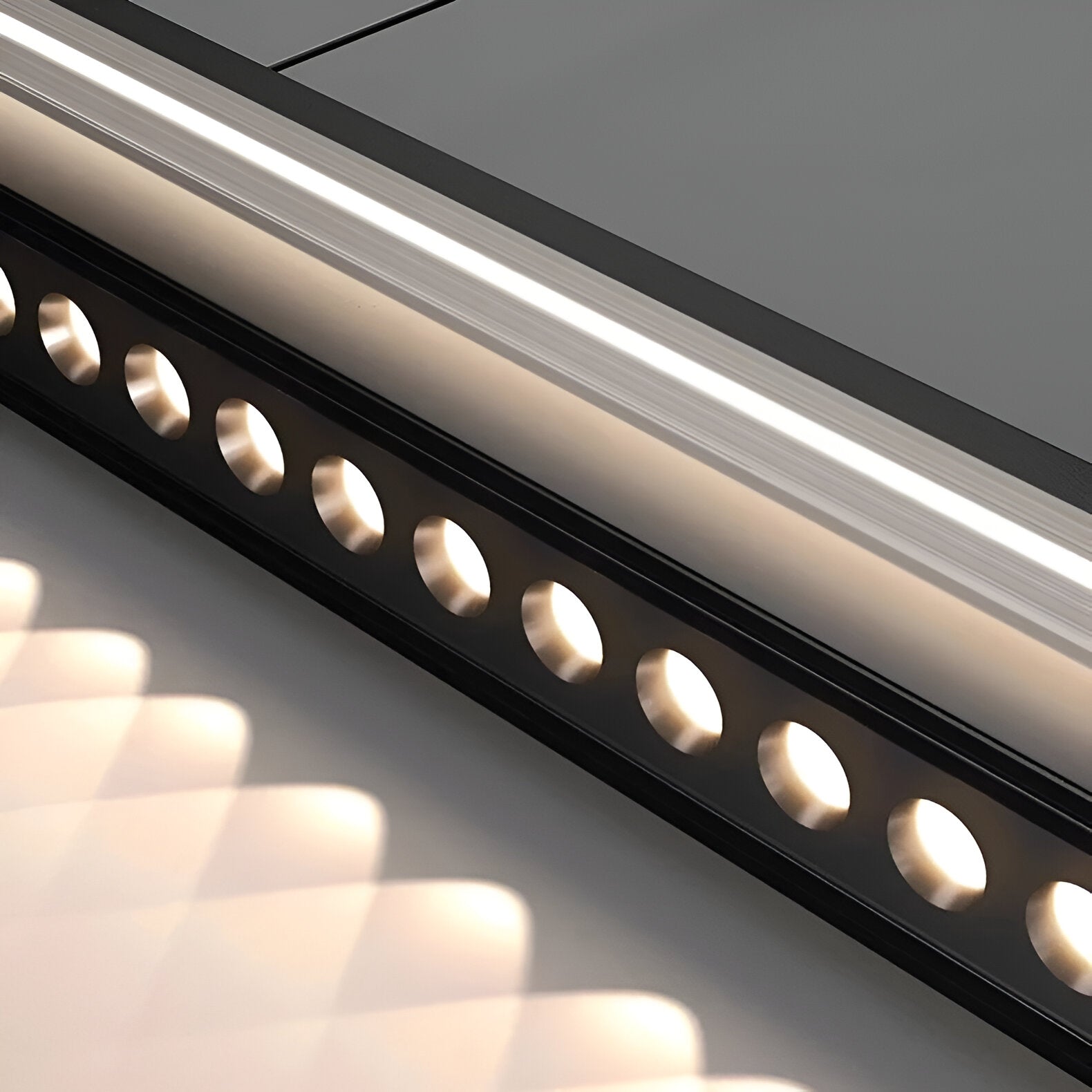 Nordic Acrylic Shade Modessa Linear Pendant Light