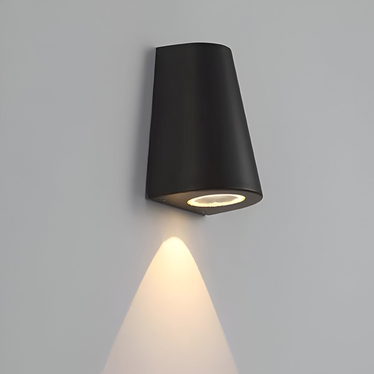 Nordic Aluminum IP65 Waterproof Outdoor Wall Light