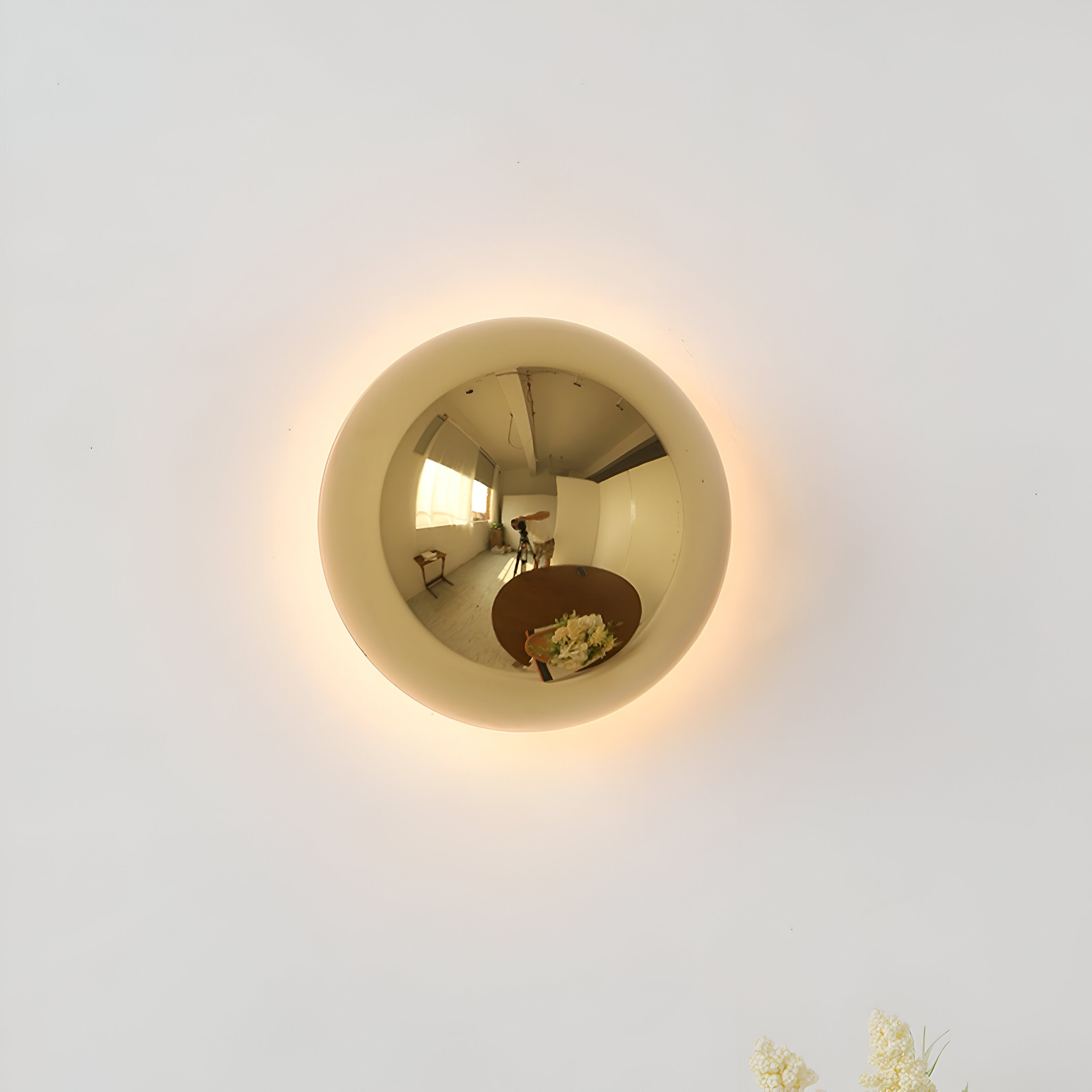 Nordic Iron Eclipse Wall Light