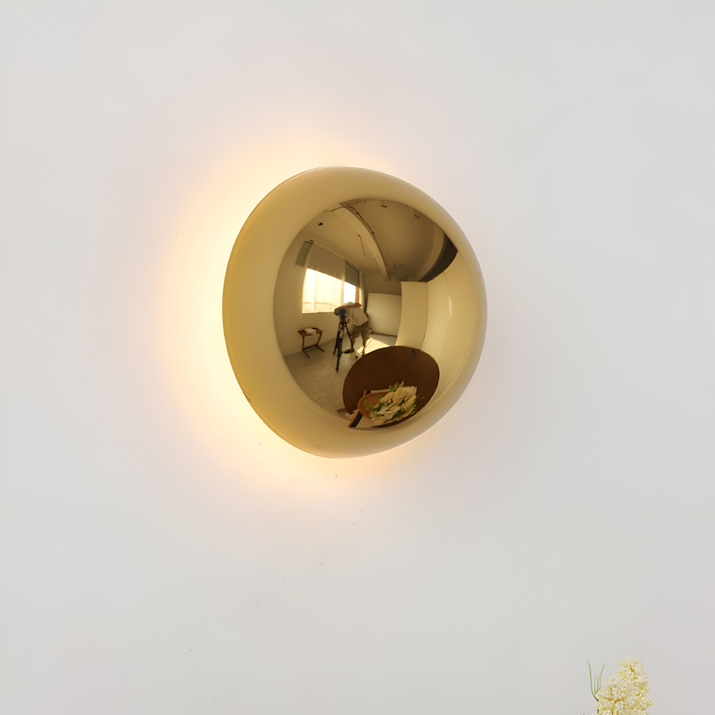Nordic Iron Eclipse Wall Light