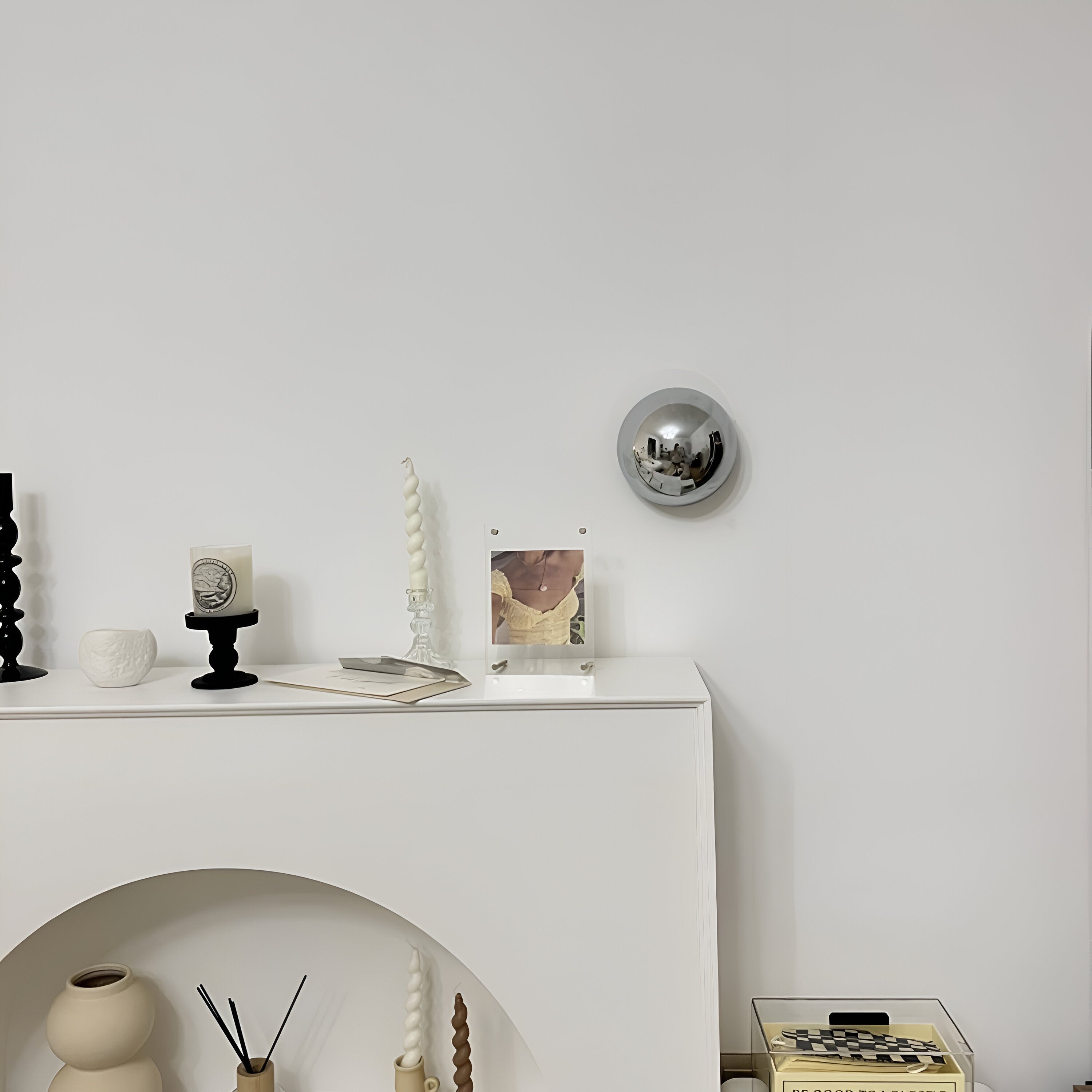 Nordic Iron Eclipse Wall Light