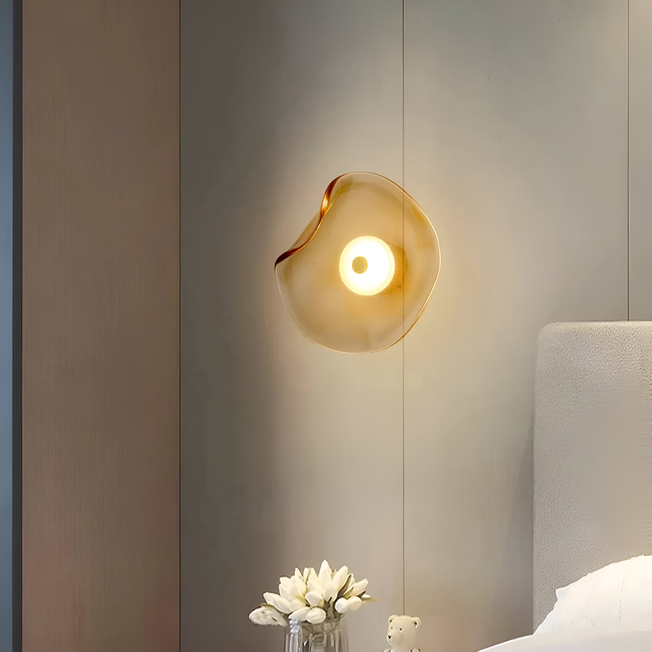 Nordic Curved Glass Japandi Style Glass LED Wall Light