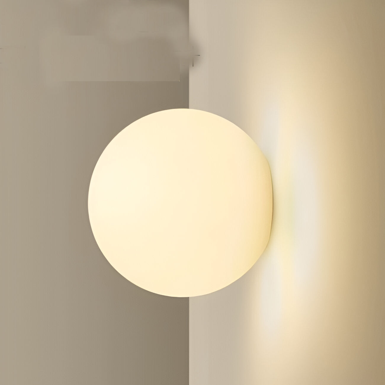 Dioscuri Minimalist Round Glass Wall Light