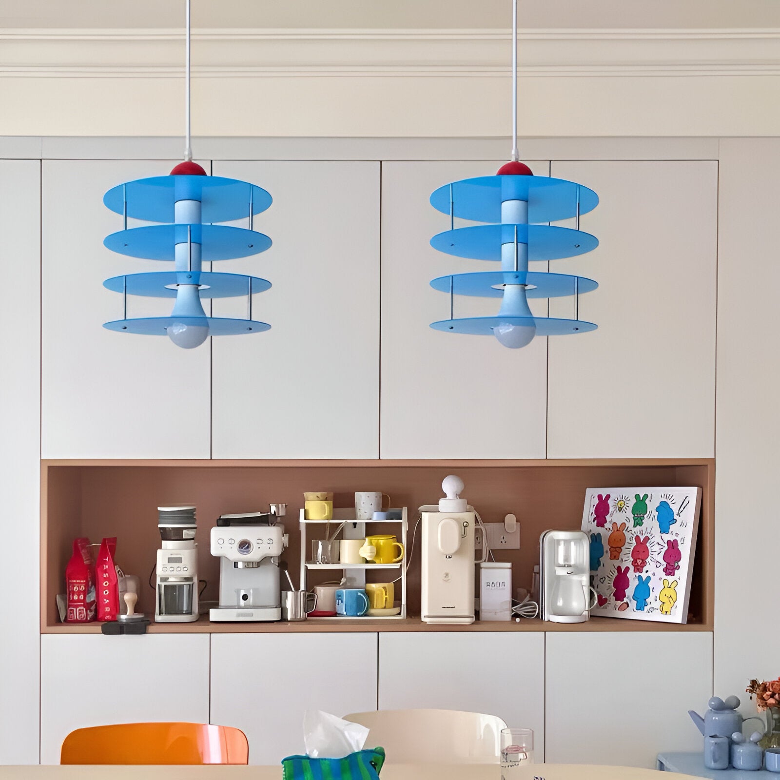 Nordic Round Acrylic Arwen Pendant Light