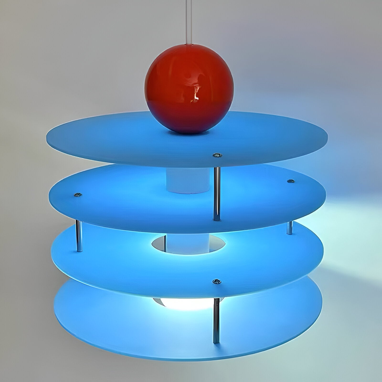 Nordic Round Acrylic Arwen Pendant Light