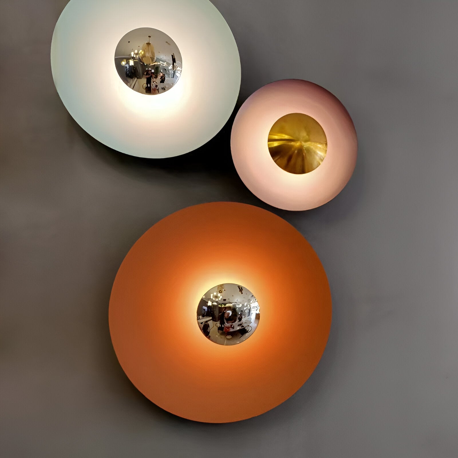 Delight Color Round Metal Wall Light