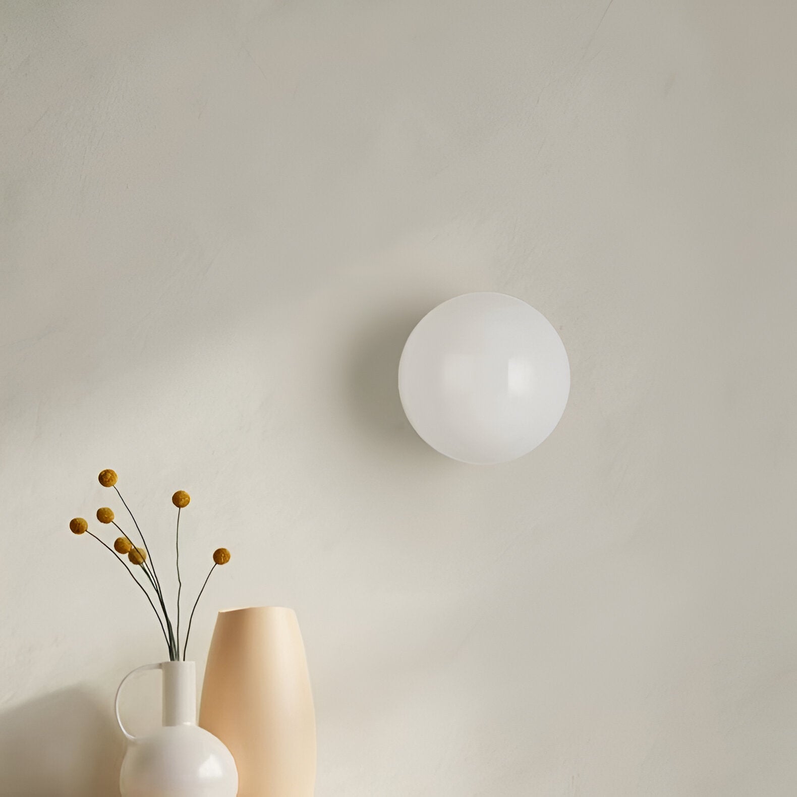 Dioscuri Minimalist Round Glass Wall Light