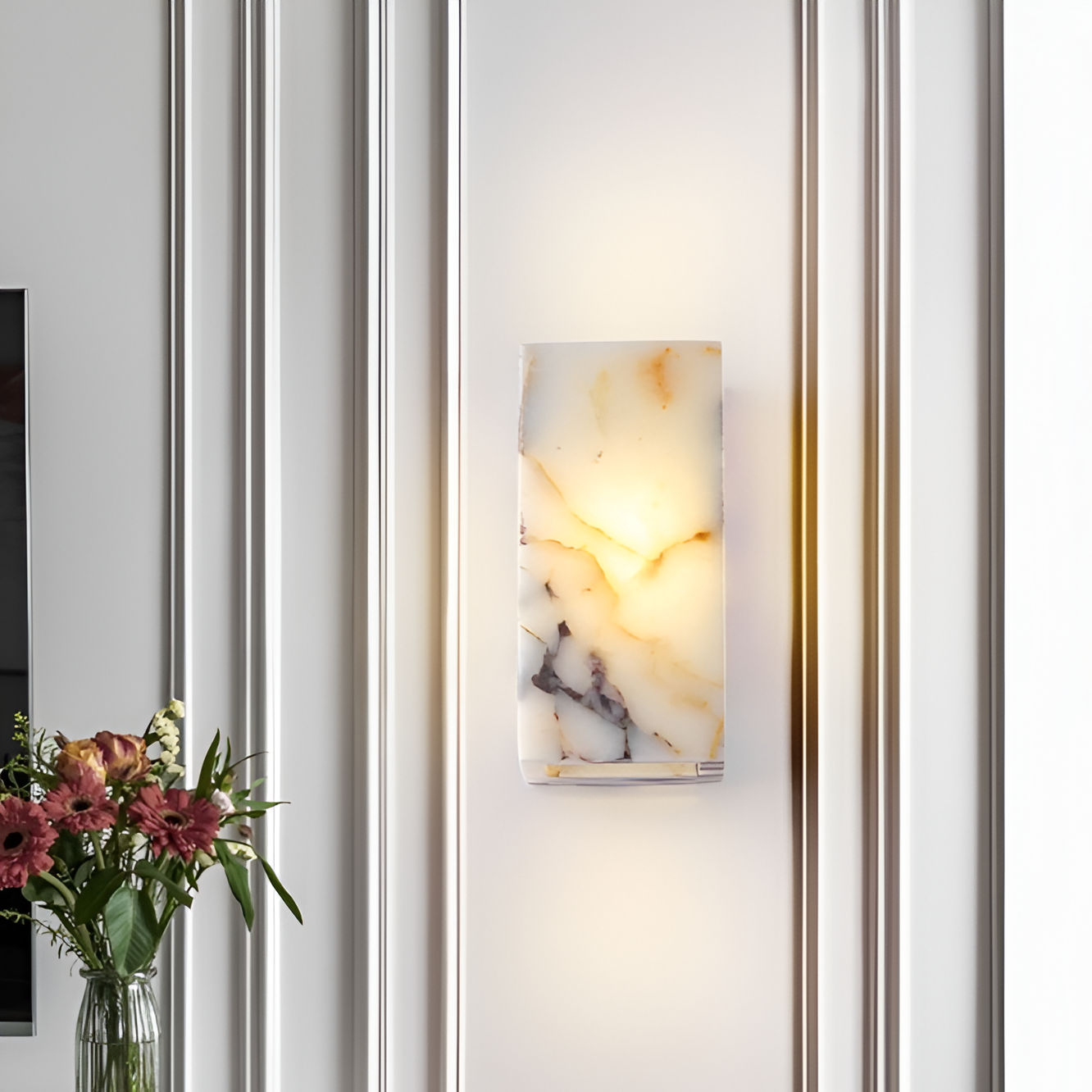 Lampada da parete in pietra naturale Moonshade in marmo di lusso