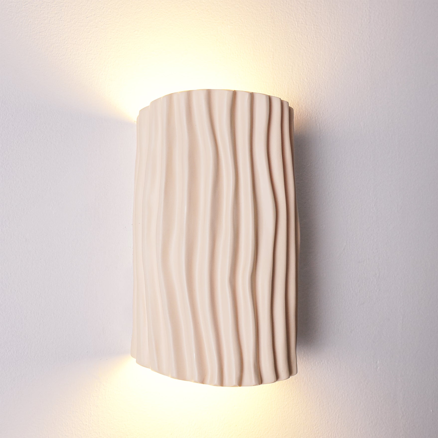 Clarity Curve Japandi Resin Wall Light