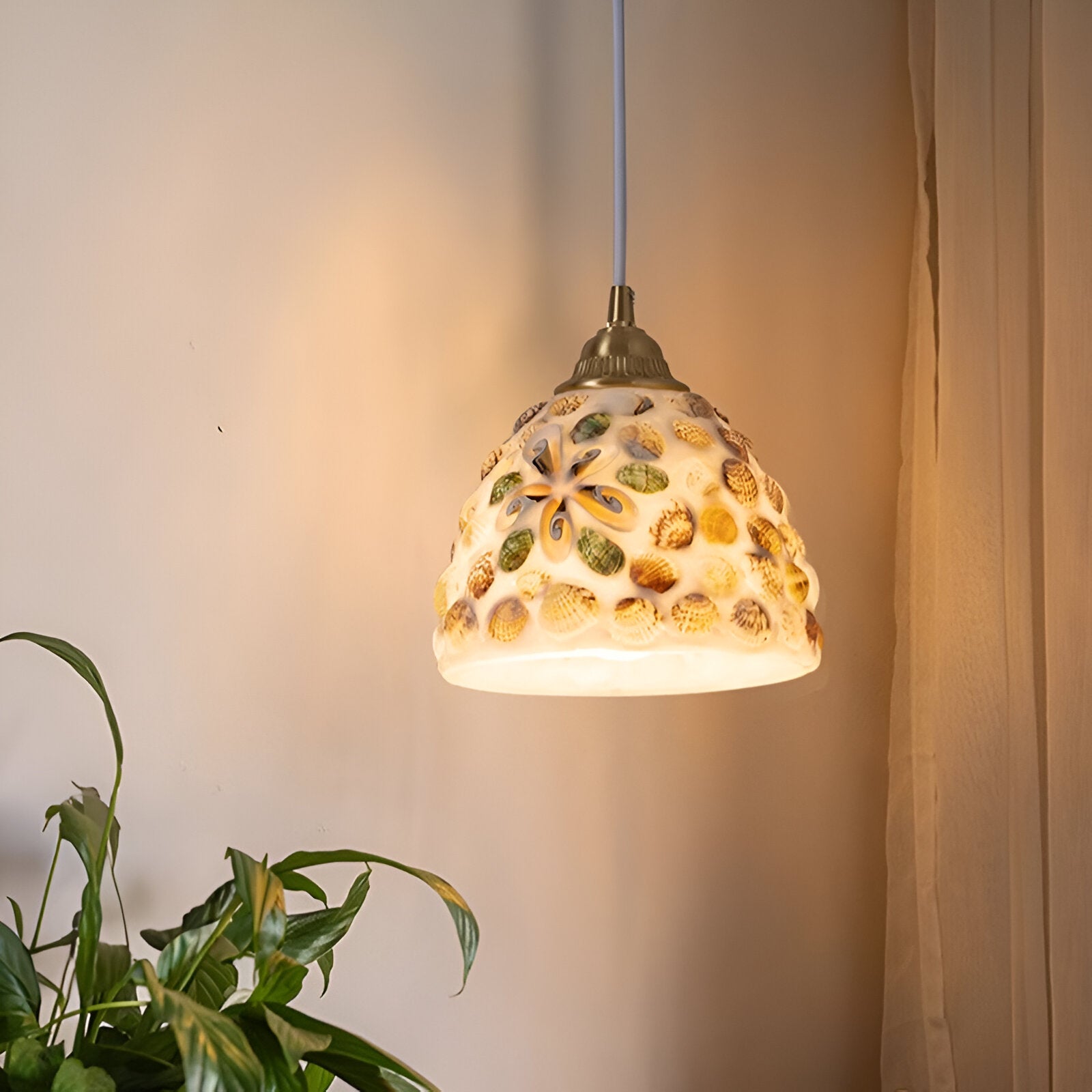 Retro Colorful Natural Shell Handcrafted Brass Pendant Light