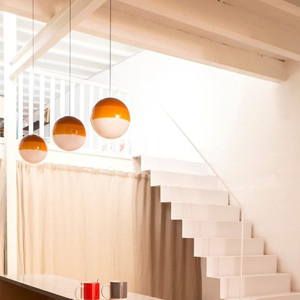 Lampada a sospensione con colore gradiente