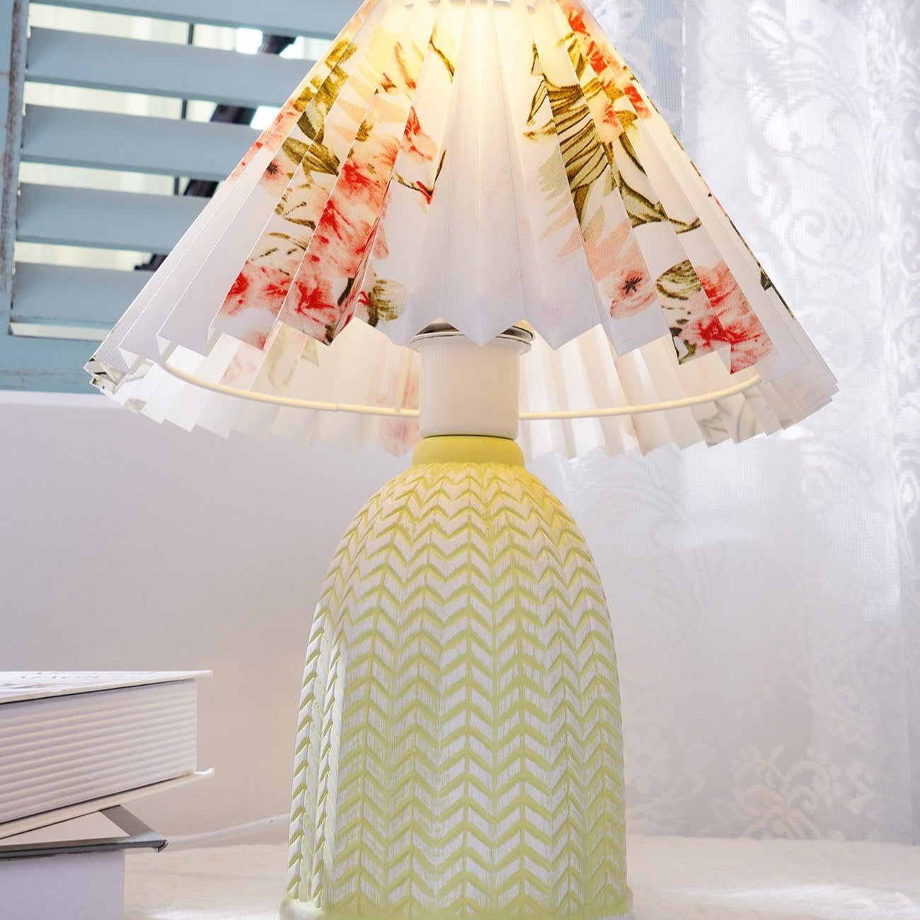 Elowen Vintage Pleated Ceramic Table Lamp