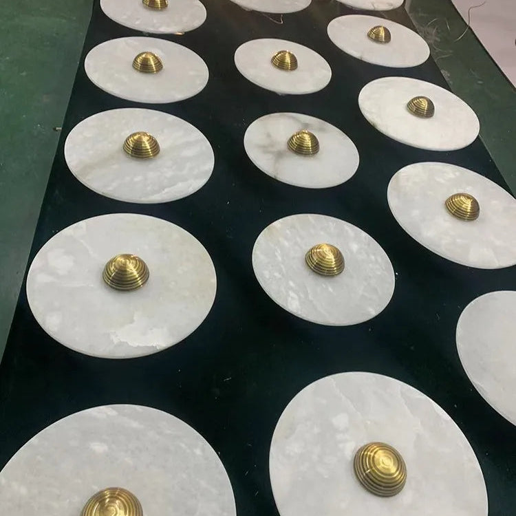 Alabaster Radiance Minimalist Elegance Wall Lamp