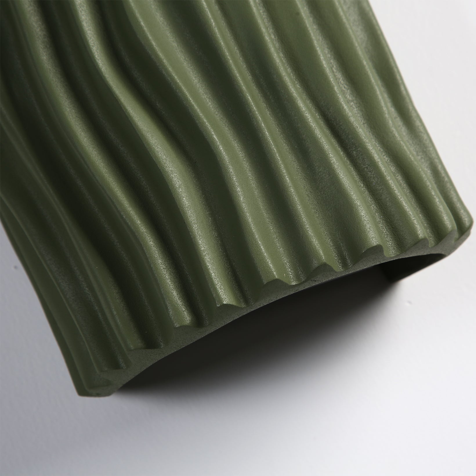 Clarity Curve Japandi Resin Wall Light