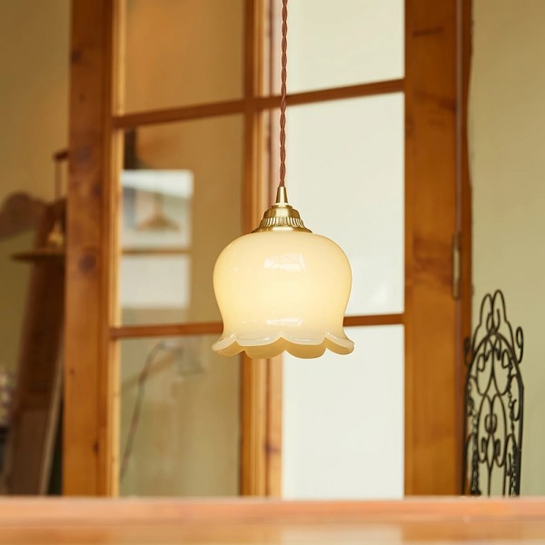 Retro Cream Lily of the Valley Flower Light