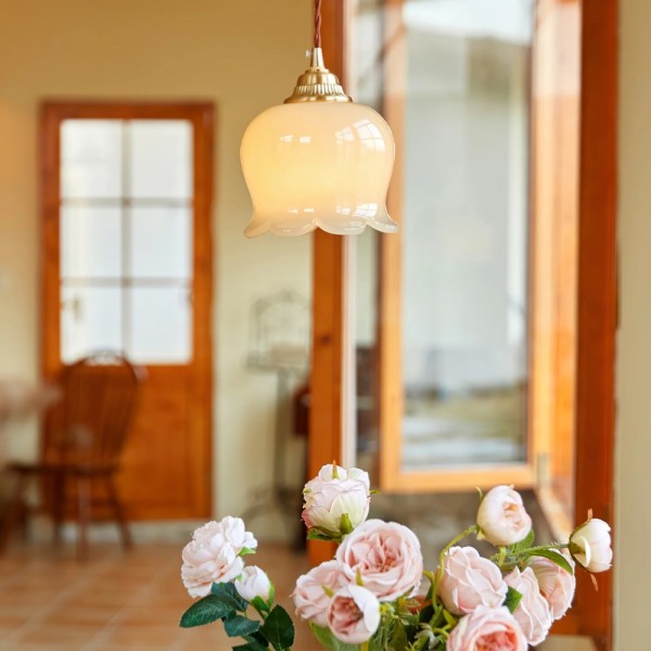 Retro Cream Lily of the Valley Flower Light