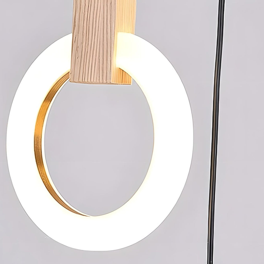 Ylva single glowing ring with ash wood holder