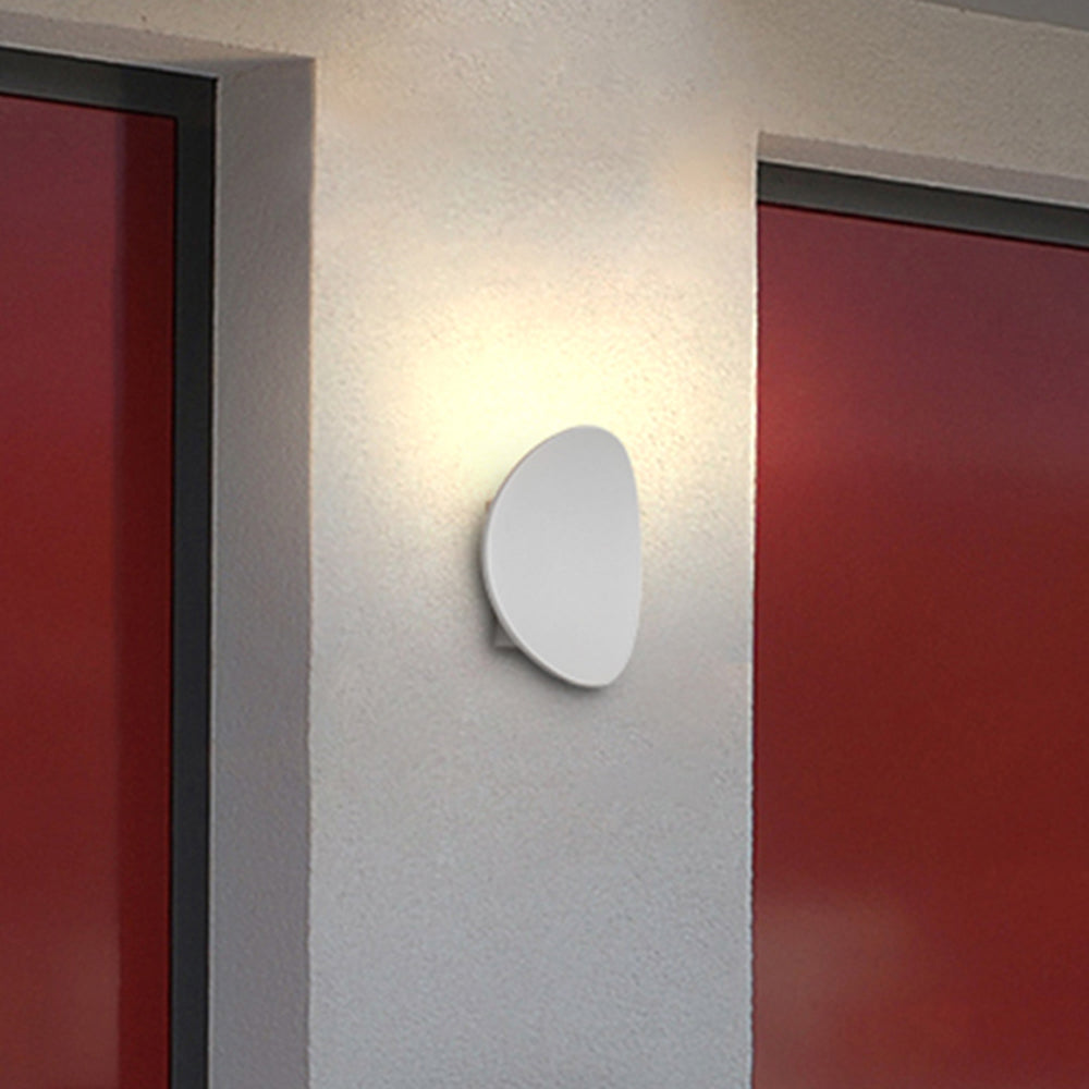 Modern Minimalist Pebble-Shaped Waterproof Outdoor Wall Lamp