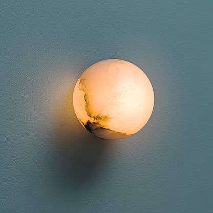 Alabaster Elegance Mini-Orb-Wandleuchte