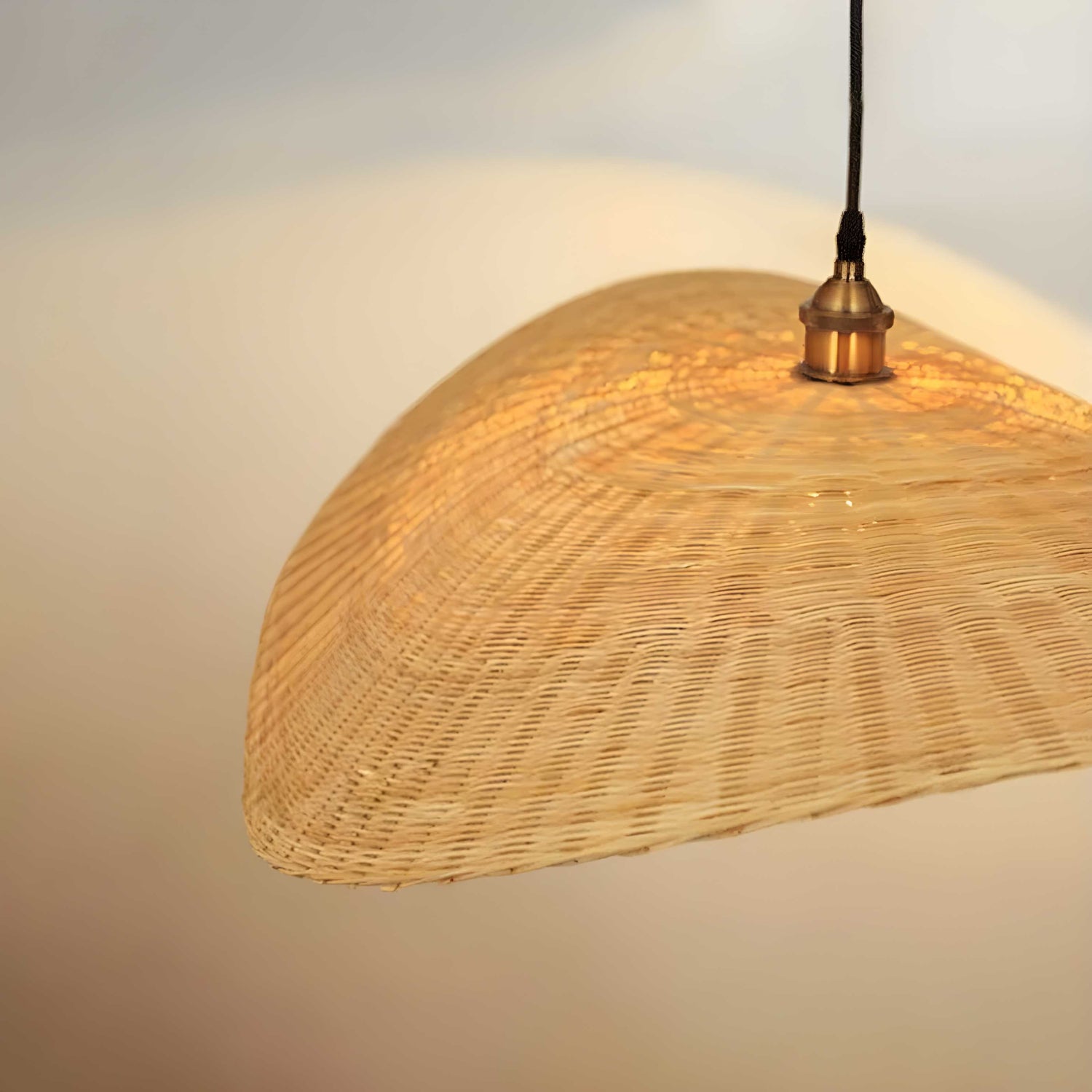 The Radiance of Shadows Pendant Lamp