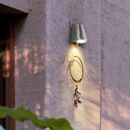 Lampe murale extérieure en métal industriel en forme de cloche, étanche IP65