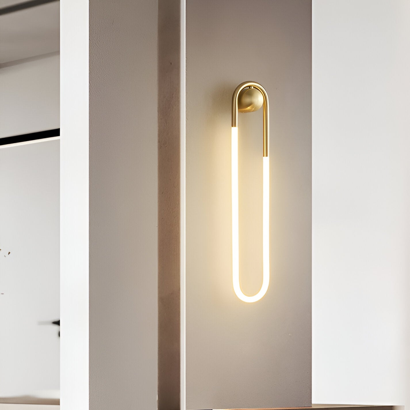 Lampada da parete a forma di U in stile nordico minimalista