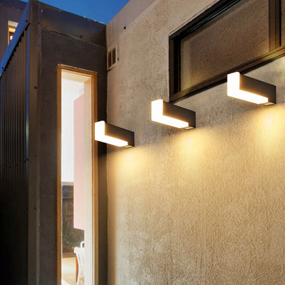 Modern Geometric Outdoor Wall Lamp