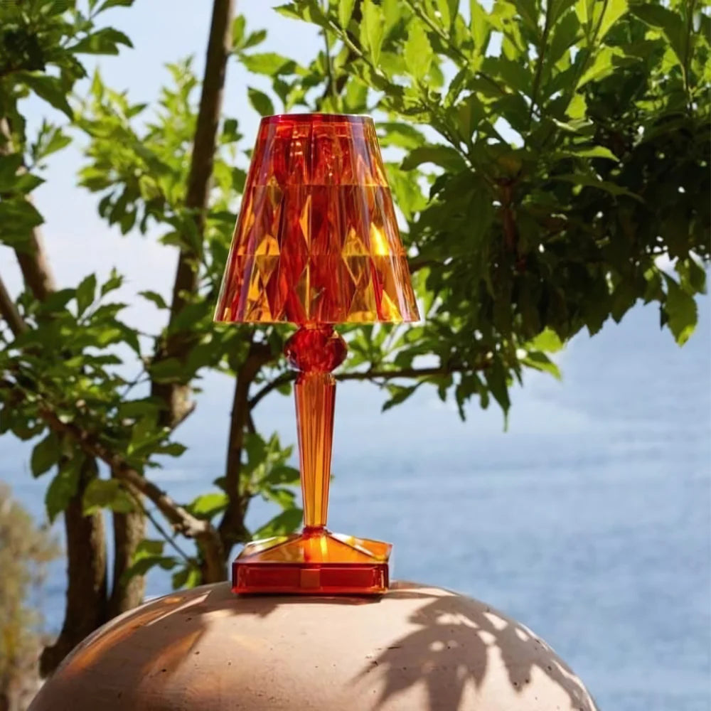 Golden Honey Ray Table Lamp