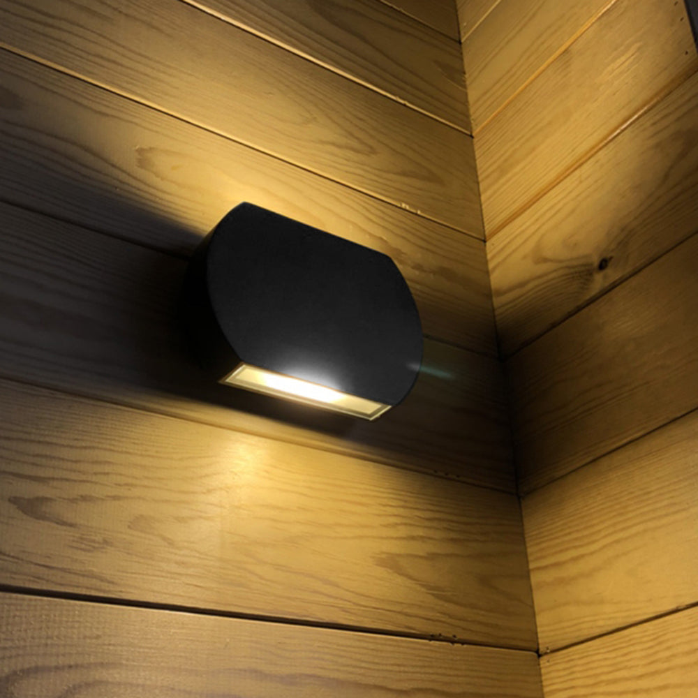 Minimalist Geometric Outdoor Wall Lamp