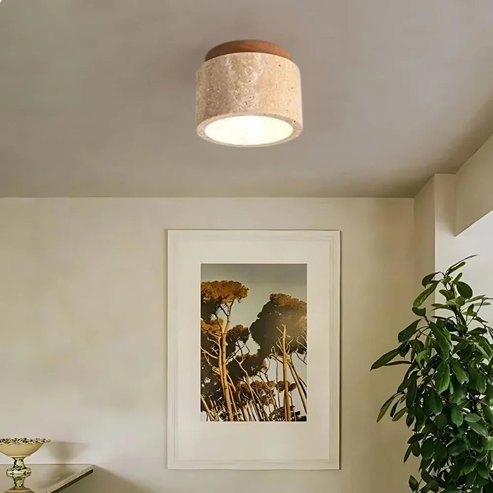 Le luminaire de plafond en travertin