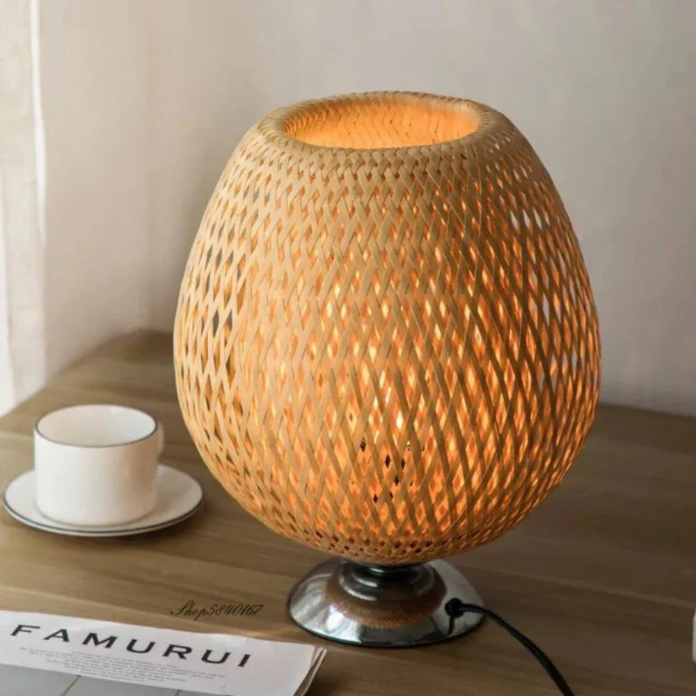 Lampe de table en bambou durable fait main