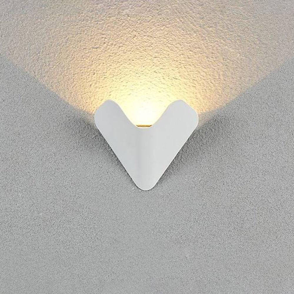 Lampe extérieure triangulaire minimaliste étanche IP65