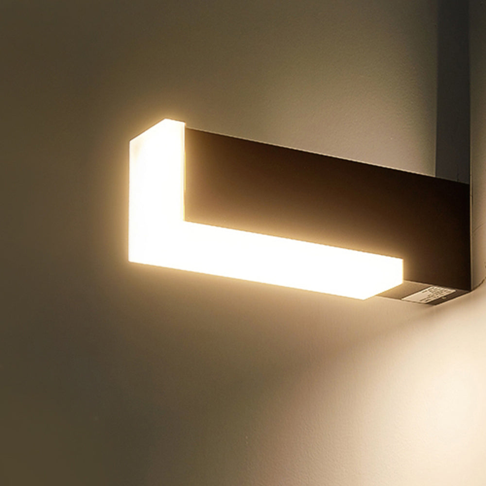 Modern Geometric Outdoor Wall Lamp