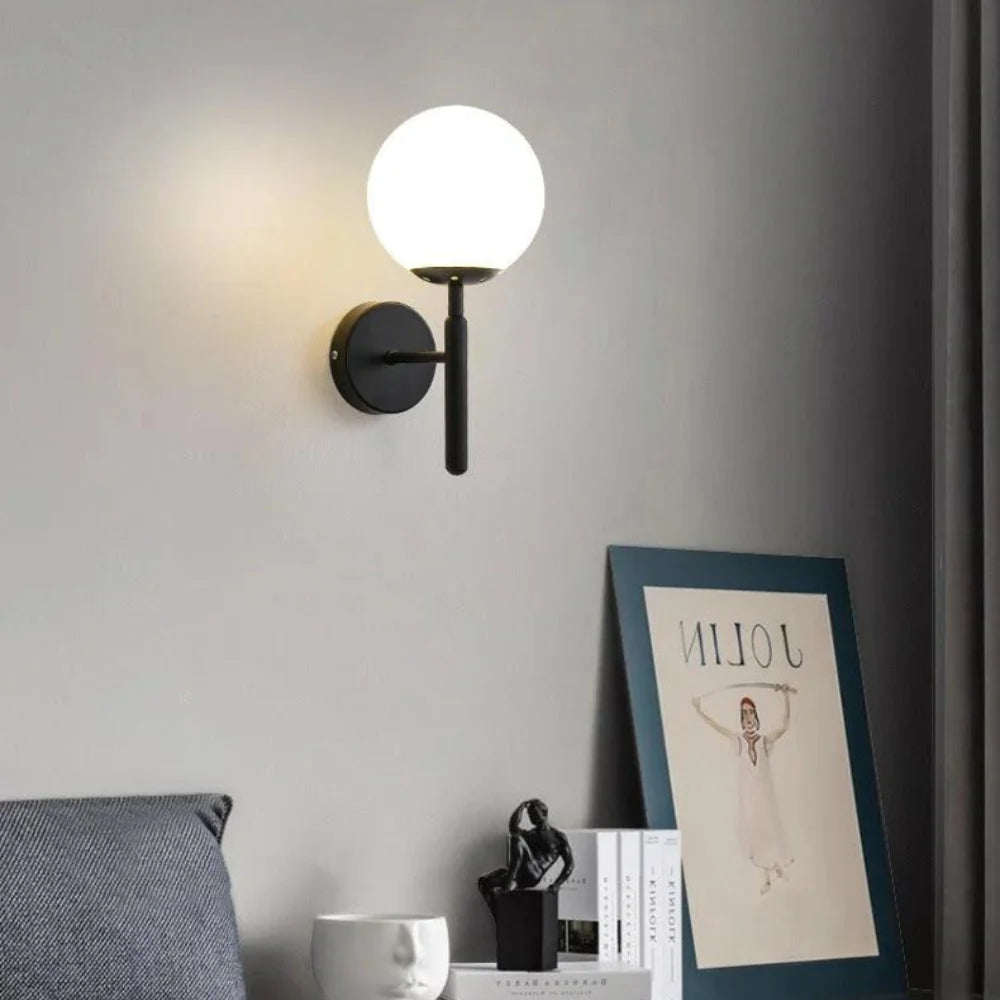 La lampe murale Milky Glow