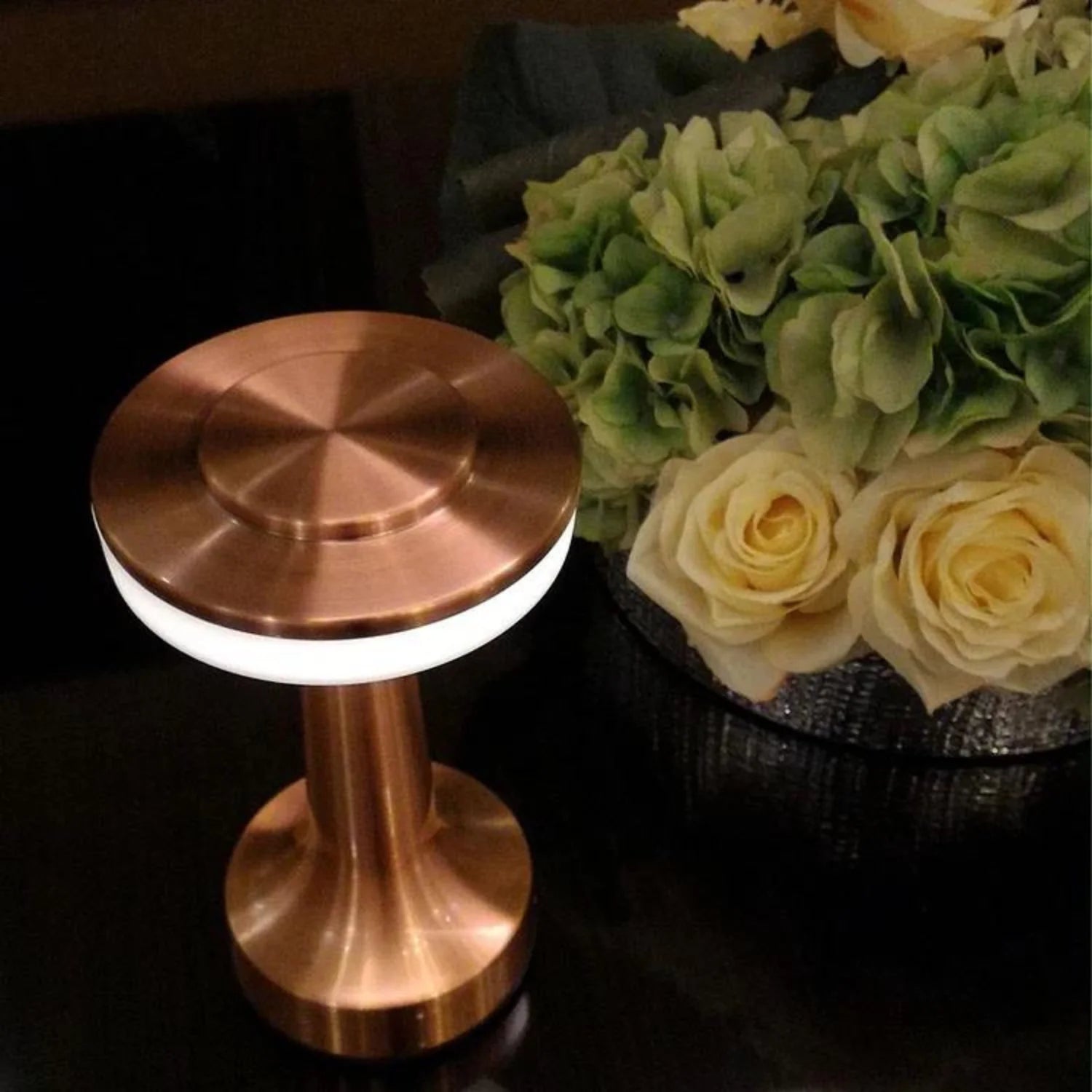 The Modern Radiance Wireless Table Lamp