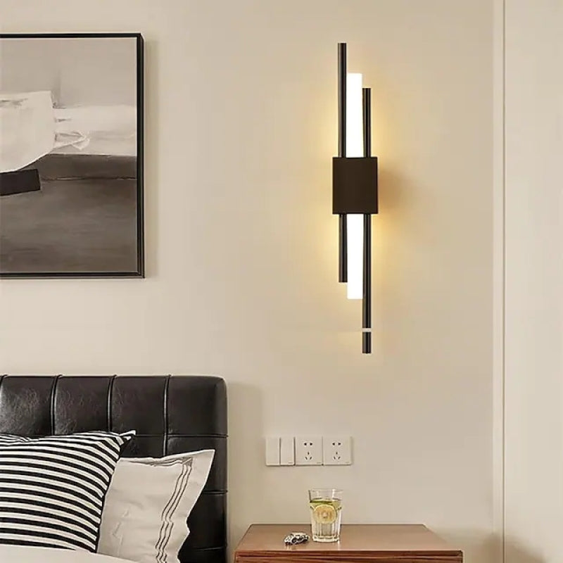 LuminArt - Stylish Black/Gold LED Lamp