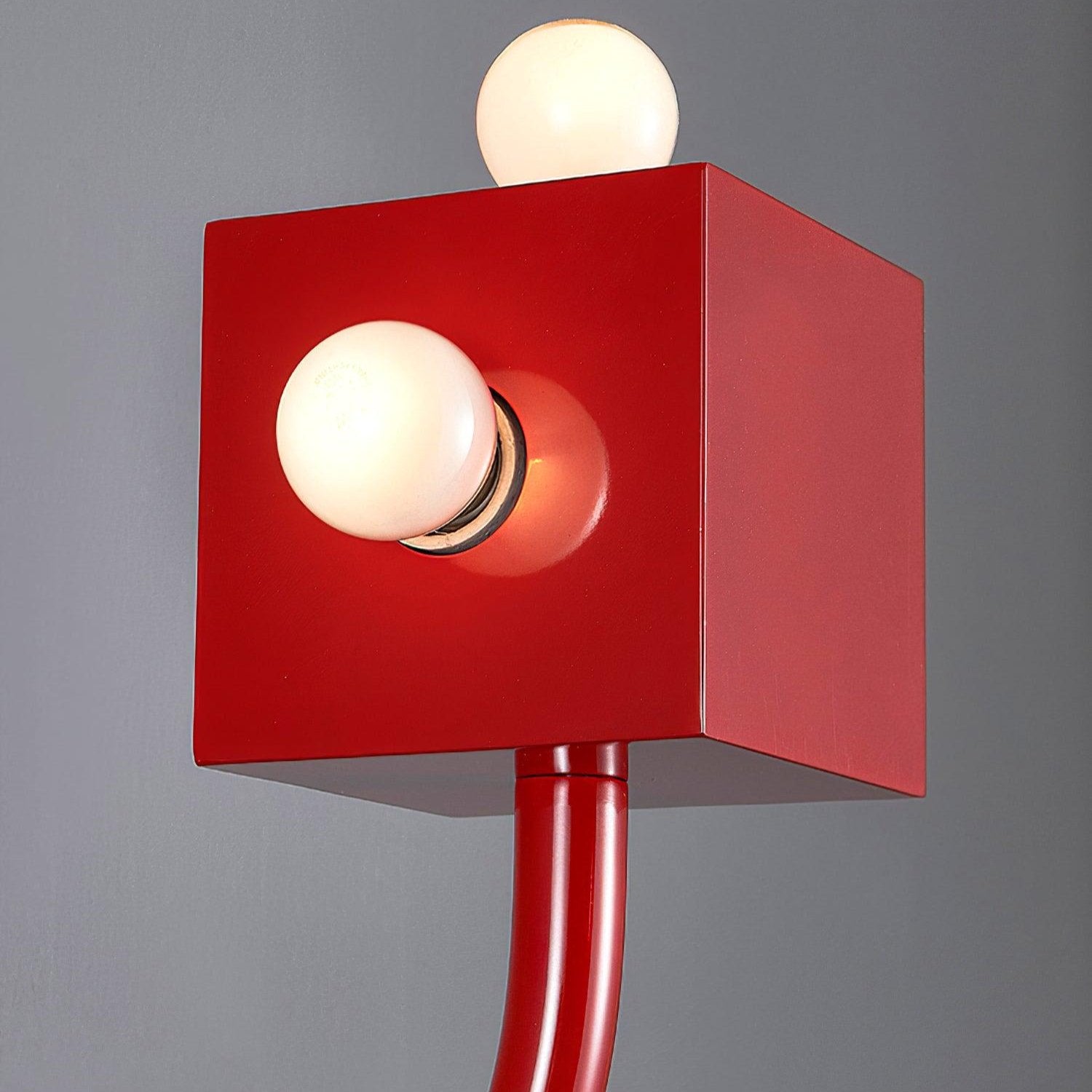 Lampada da parete cubo rosso moderno