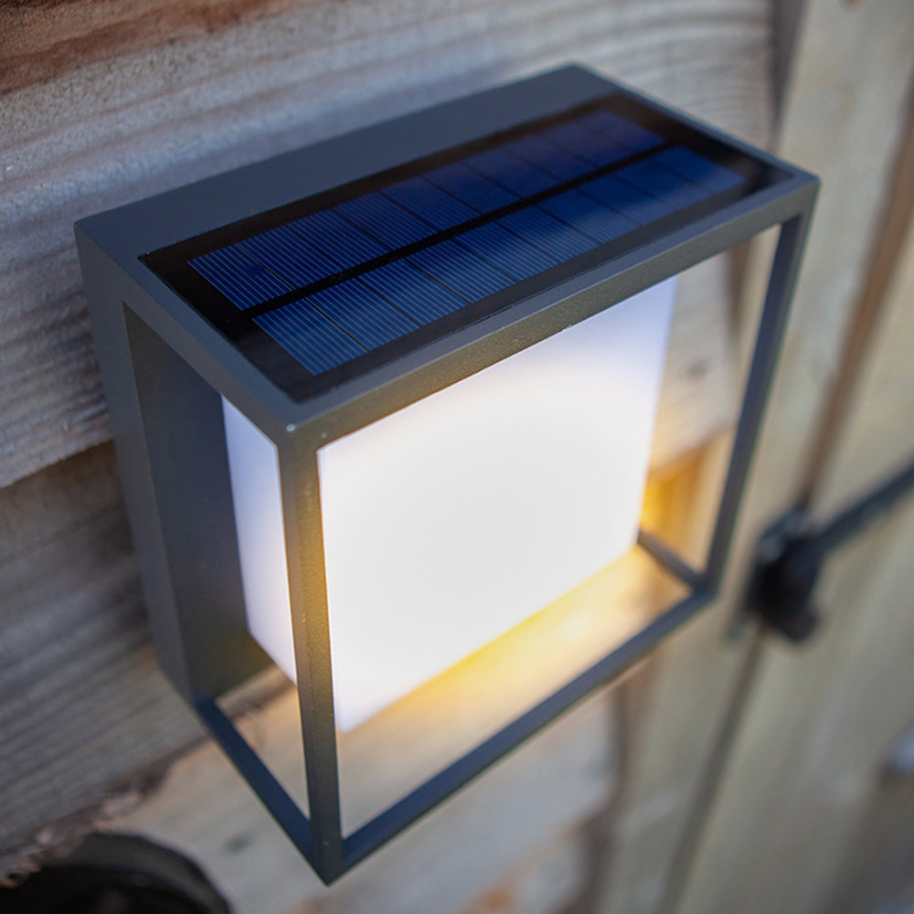 Lampada da parete esterna moderna rettangolare in acrilico con sensore, alimentata a energia solare, impermeabile IP65