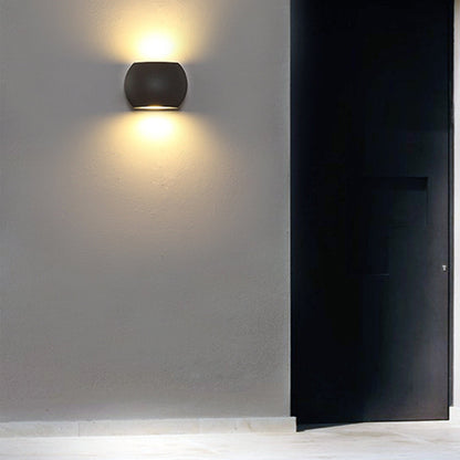 Minimalist Geometric Outdoor Wall Lamp