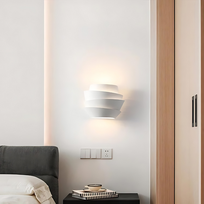 Applique Murale Scandi Light – Design en Fer Élégant