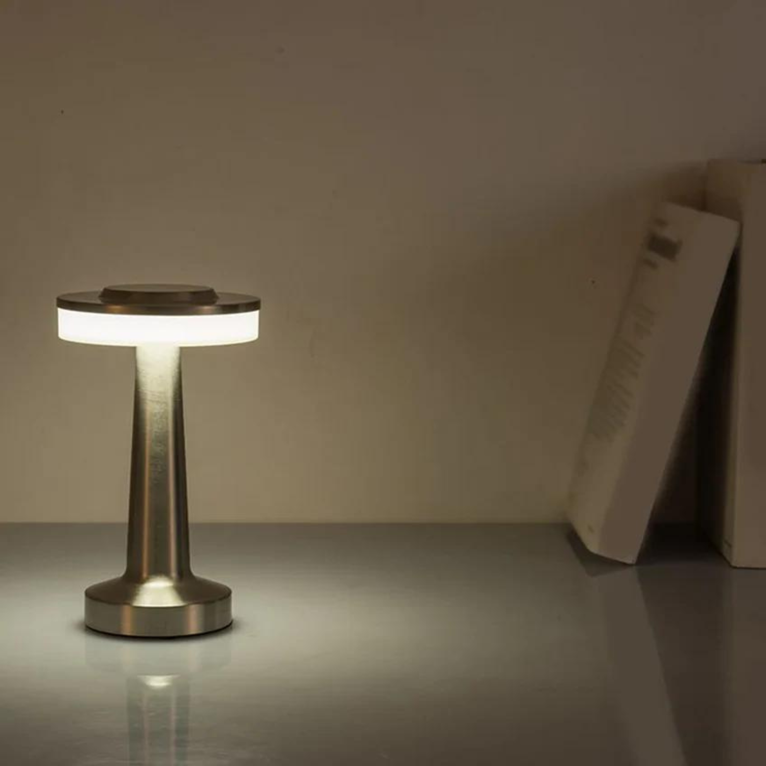 La lampe de table sans fil Modern Radiance